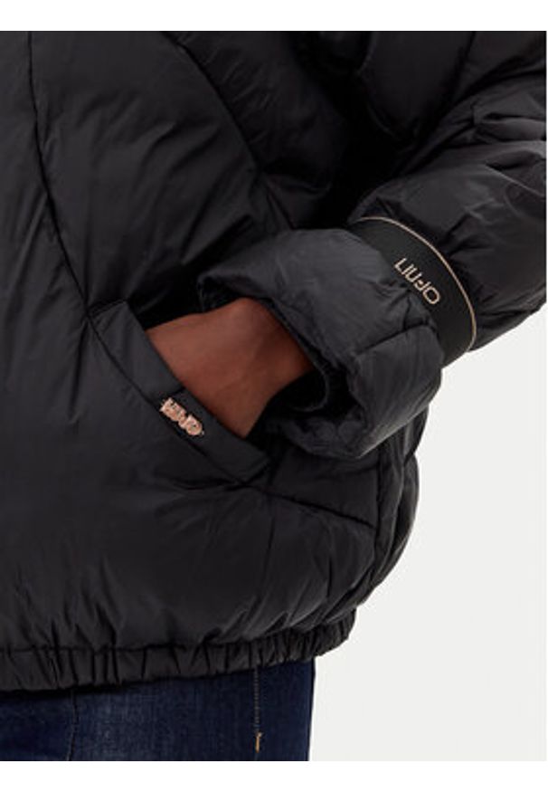 Liu Jo Kurtka zimowa TF4154 TS072 Czarny Regular Fit. Kolor: czarny. Materiał: syntetyk. Sezon: zima