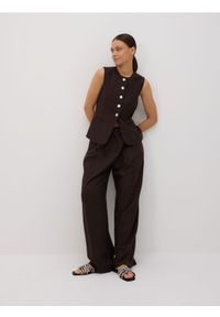 Reserved - Spodnie wide leg - ciemnobrązowy. Kolor: brązowy. Materiał: wiskoza, len, tkanina #1
