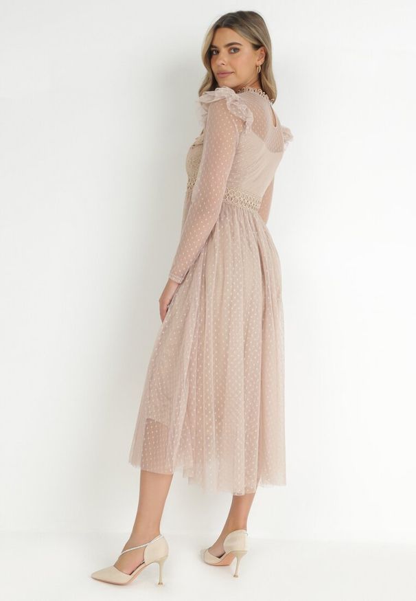 Born2be - Beżowa Sukienka z Koronką i Tiulem Nemila. Okazja: na co dzień. Typ kołnierza: dekolt w łódkę. Kolor: beżowy. Materiał: tiul, koronka. Wzór: koronka. Typ sukienki: proste. Styl: casual