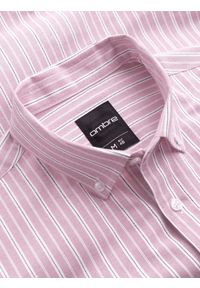 Ombre Clothing - Bawełniana męska koszula REGULAR FIT w drobne paski – różowa V2. Typ kołnierza: button down. Kolor: różowy. Materiał: bawełna. Wzór: paski. Styl: klasyczny #9