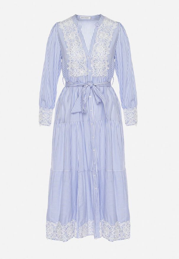 Born2be - Jasnoniebieska Bawełniana Sukienka Taliowana z Koronką w Stylu Rustykalnym Blekotta. Kolor: niebieski. Materiał: bawełna, koronka. Wzór: koronka. Sezon: wiosna, lato