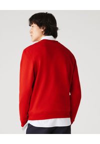 Lacoste - LACOSTE - Bawełniana bluza z logo. Okazja: na co dzień. Kolor: czerwony. Materiał: bawełna. Długość rękawa: długi rękaw. Długość: długie. Wzór: haft. Styl: klasyczny, casual, sportowy #3