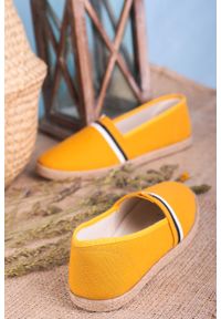 Casu - żółte espadryle casu slip on 905. Zapięcie: bez zapięcia. Kolor: żółty #1