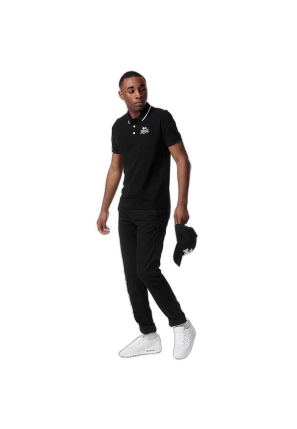 Polo Lonsdale Ballygalley. Typ kołnierza: polo. Kolor: czarny, biały, wielokolorowy. Materiał: bawełna. Wzór: haft. Styl: sportowy