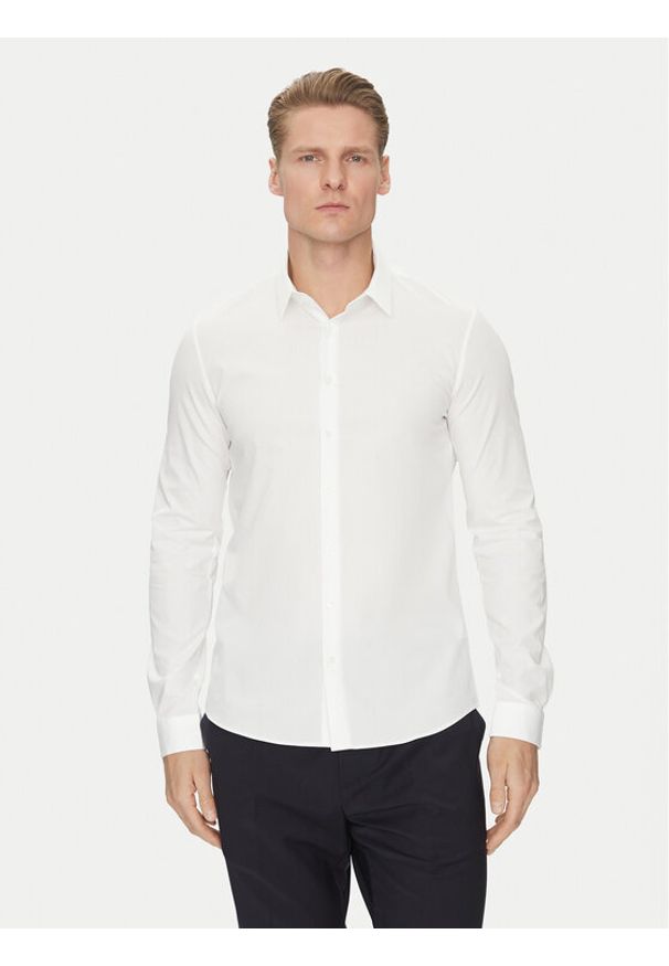 Calvin Klein Koszula K10K114299 Biały Slim Fit. Kolor: biały. Materiał: bawełna