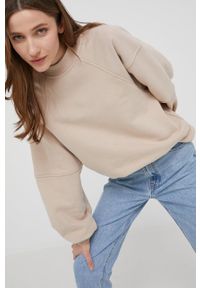 Answear Lab Bluza damska kolor beżowy gładka. Kolor: beżowy. Materiał: dzianina. Długość rękawa: długi rękaw. Długość: długie. Wzór: gładki. Styl: wakacyjny #3