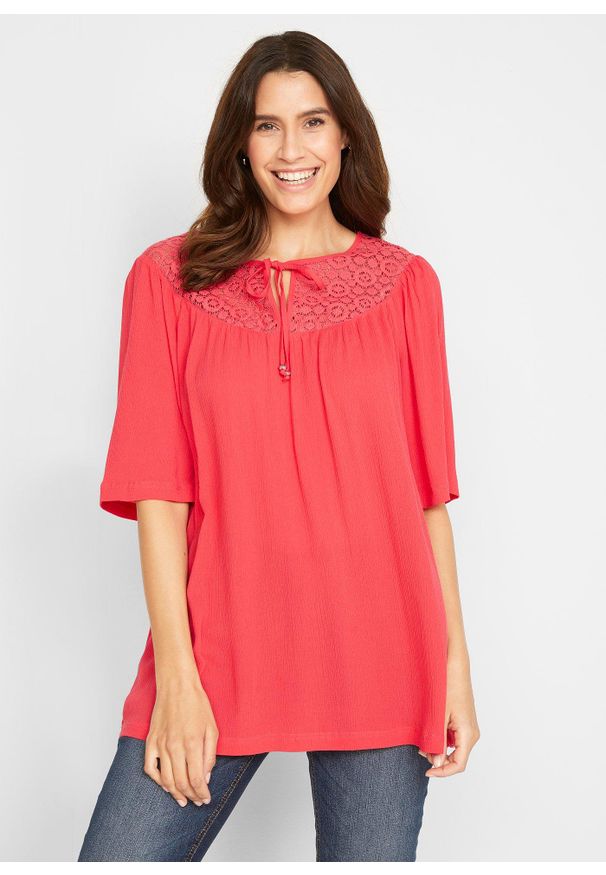 bonprix - Długa tunika z kreszowanego materiału, rękaw 1/2. Kolor: czerwony. Materiał: materiał. Długość rękawa: krótki rękaw. Długość: krótkie, długie