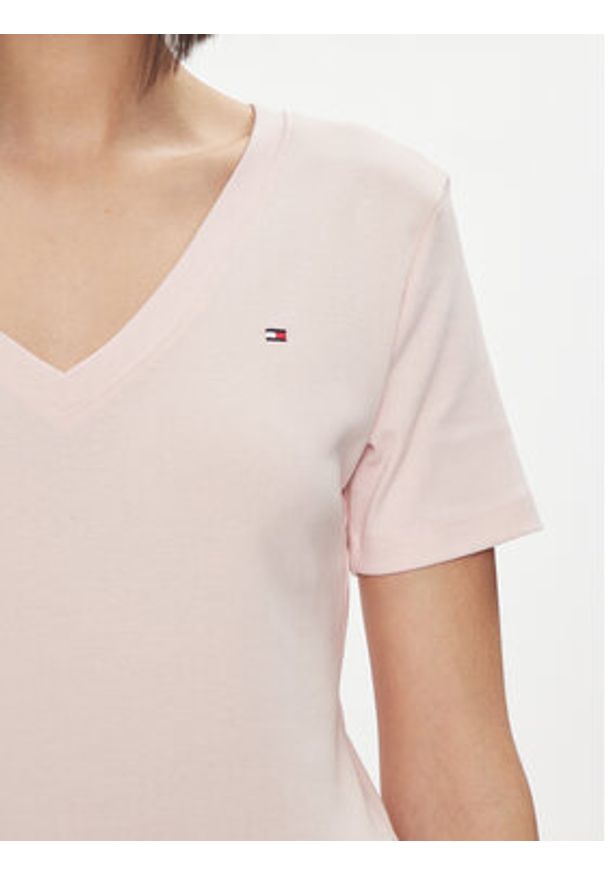 TOMMY HILFIGER - Tommy Hilfiger T-Shirt New Cody WW0WW40584 Różowy Slim Fit. Kolor: różowy. Materiał: bawełna