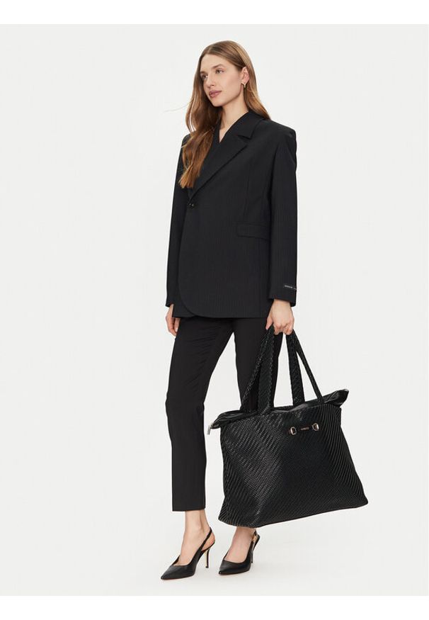 Guess Torebka TWW953 00100 Czarny. Kolor: czarny. Materiał: skórzane