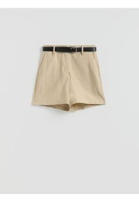 Reserved - Szorty z lyocellem - oliwkowy. Kolor: oliwkowy. Materiał: tkanina