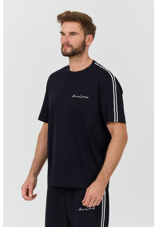 Armani Exchange - ARMANI EXCHANGE Granatowy męski t-shirt, Rozmiar L. Kolor: niebieski