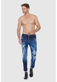 DSQUARED2 Niebieskie jeansy męskie Skater jean. Kolor: niebieski. Wzór: aplikacja