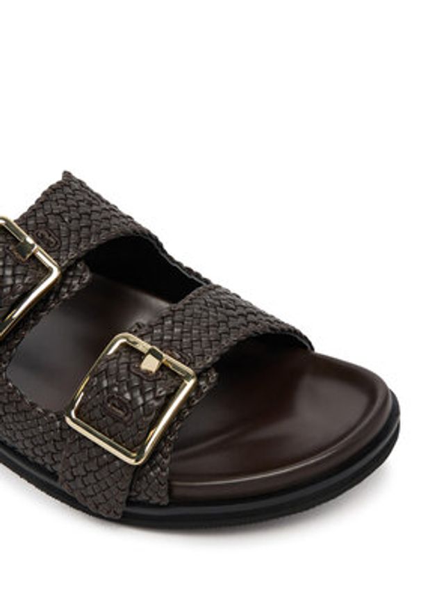 BOSS Klapki Freyah 50563359 Brązowy. Kolor: brązowy. Materiał: materiał