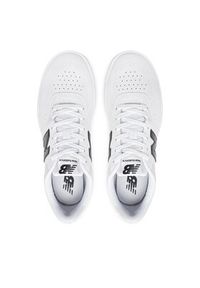New Balance Sneakersy BB80BNN Biały. Kolor: biały. Materiał: skóra