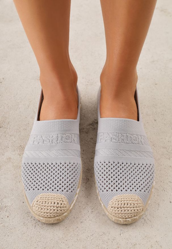 Renee - Jasnoszare Espadryle z Plecioną Cholewką przed Kostkę Mokosa. Okazja: na co dzień. Wysokość cholewki: przed kostkę. Kolor: szary. Materiał: jeans. Szerokość cholewki: normalna. Styl: wakacyjny, elegancki, casual