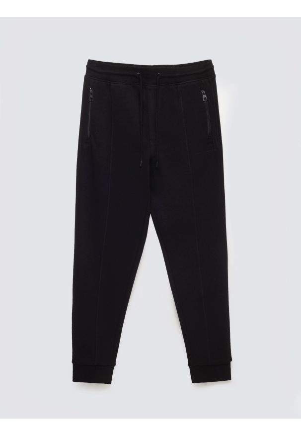 Big-Star - Spodnie męskie dresowe czarne Wladorp 906. Kolor: czarny. Materiał: dresówka. Wzór: ze splotem