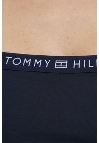 TOMMY HILFIGER - Tommy Hilfiger biustonosz kąpielowy kolor granatowy miękka miseczka. Kolor: niebieski. Materiał: włókno, dzianina, materiał. Wzór: nadruk