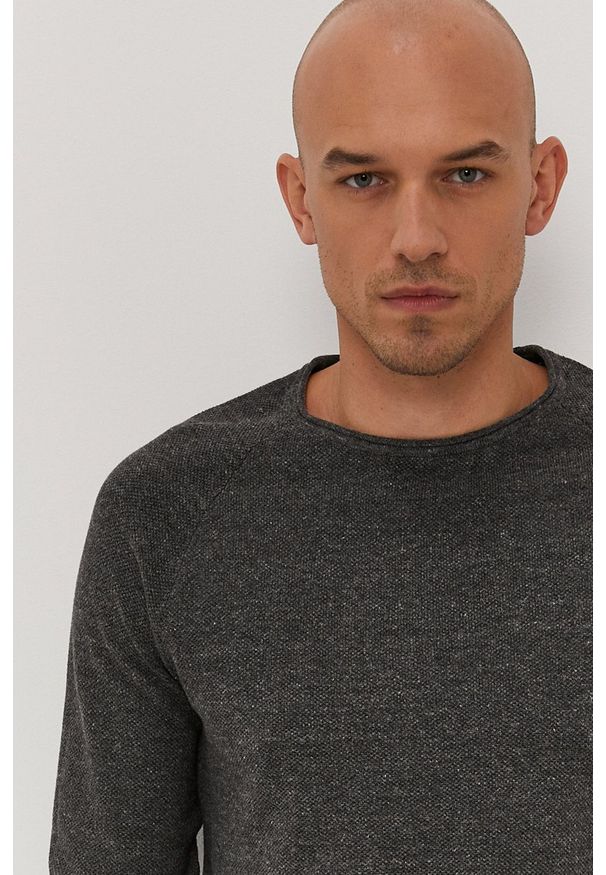 Jack & Jones Sweter męski kolor szary. Kolor: szary. Materiał: dzianina. Długość rękawa: raglanowy rękaw