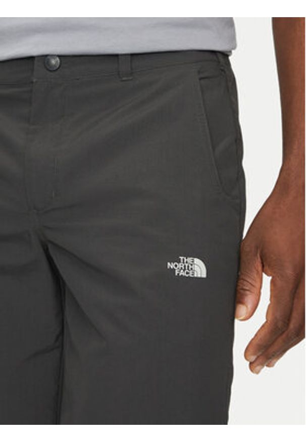 The North Face Szorty sportowe Tanken NF0A2S85 Szary Regular Fit. Kolor: szary. Materiał: syntetyk