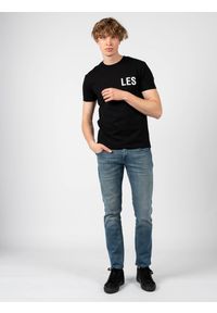 Les Hommes T-shirt | LF224301-0700-9001 | Grafic Print | Mężczyzna | Czarny. Okazja: na co dzień. Kolor: czarny. Materiał: bawełna. Wzór: nadruk. Styl: casual #1
