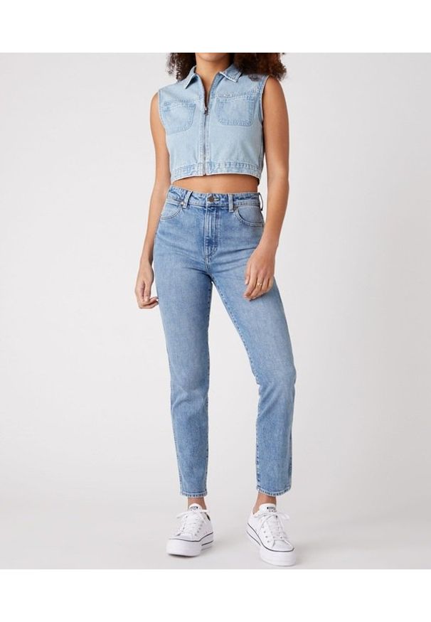 Wrangler - WRANGLER 90’S DAMSKI BEZRĘKAWNIK JEANSOWY VEST SUNFADE W4R35E180 112129203. Materiał: jeans. Długość rękawa: bez rękawów