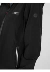 North Sails X Prada Kurtka "Takapuna" | 45 0509 000 0999 460 | TAKAPUNA | Kobieta | Czarny. Okazja: na co dzień. Typ kołnierza: kaptur. Kolor: czarny. Materiał: poliester, elastan. Wzór: nadruk, aplikacja. Styl: casual #5