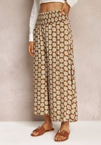 Renee - Jasnobrązowe Szerokie Spodnie z Wiskozy w Kwiaty Ramit. Stan: podwyższony. Kolor: brązowy. Materiał: wiskoza. Wzór: kwiaty. Styl: elegancki #5