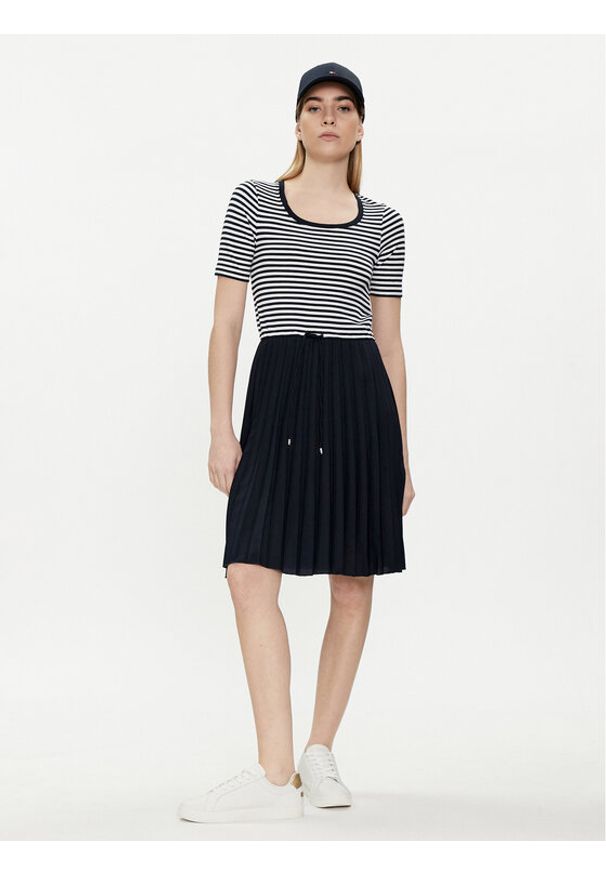 TOMMY HILFIGER - Tommy Hilfiger Sukienka letnia WW0WW42467 Granatowy Regular Fit. Kolor: niebieski. Materiał: wiskoza. Sezon: lato