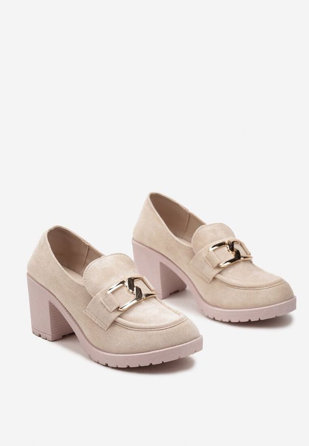 Renee - Beżowe Półbuty na Słupku Ozdobione Klamerką Nicarda. Okazja: na co dzień, do pracy. Zapięcie: klamry. Kolor: beżowy. Materiał: len, bawełna. Wzór: aplikacja. Obcas: na słupku. Styl: klasyczny, casual, elegancki