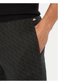 BOSS Szorty sportowe Relax 50535739 Czarny Regular Fit. Kolor: czarny. Materiał: bawełna. Styl: sportowy #2
