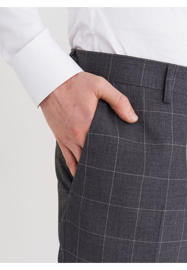 Pako Lorente - PAKO LORENTE – Szare garniturowe spodnie w kratę. Kolor: szary