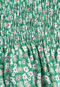 Born2be - Zielona Bawełniana Sukienka na Regulowanych Ramiączkach z Elastycznym Dekoltem Risetta. Kolor: zielony. Materiał: bawełna. Długość rękawa: na ramiączkach. Wzór: kwiaty. Sezon: wiosna, lato #3