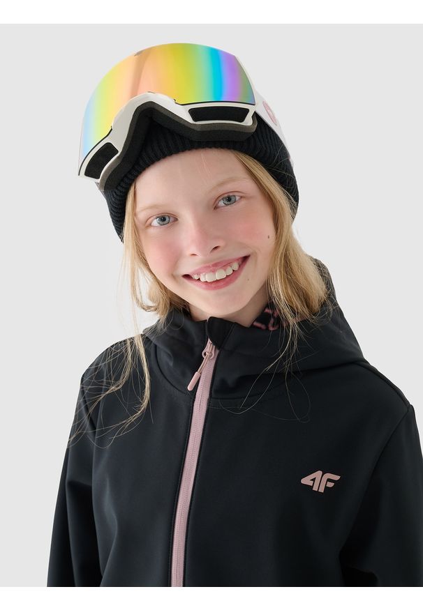 4f - 4F Bluza snowboardowa z softshellu membrana 5000 dziewczęca - czarna 134 (8-9 lat). Typ kołnierza: kaptur. Kolor: czarny. Materiał: dzianina, syntetyk, materiał, tkanina, elastan. Wzór: jednolity. Sezon: lato, zima. Styl: sportowy