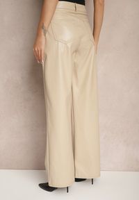 Renee - Beżowe Szerokie Spodnie High Waist z Imitacji Skóry Enawinn. Okazja: na imprezę, na co dzień. Stan: podwyższony. Kolor: beżowy. Materiał: skóra. Sezon: zima. Styl: elegancki, casual #2