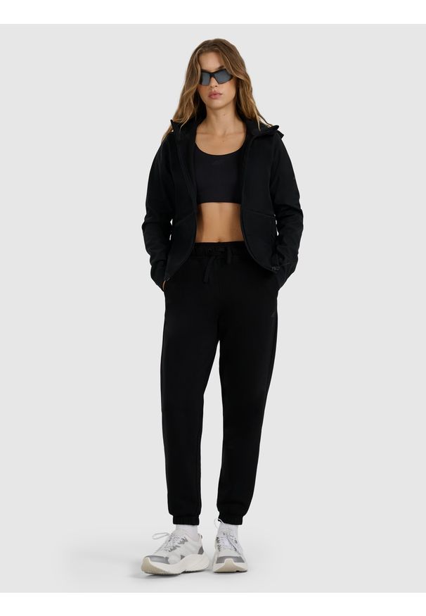 4f - 4F Kurtka softshell wiatroodporna membrana 5000 damska - czarna XS. Typ kołnierza: kaptur. Kolor: czarny. Materiał: softshell. Technologia: Windstopper. Sezon: zima