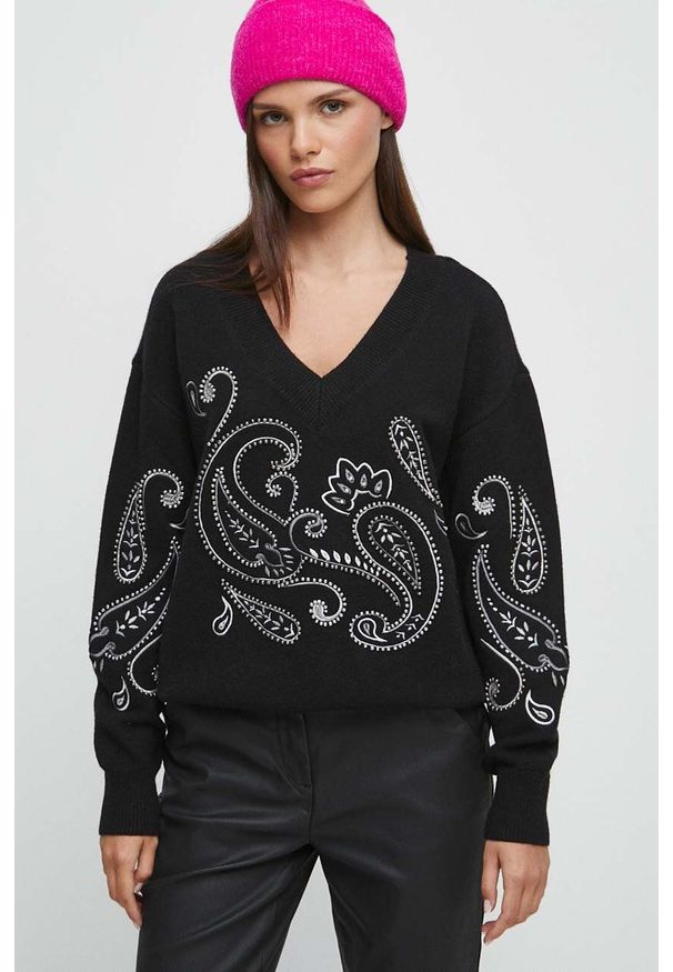 medicine - Medicine sweter damski kolor czarny. Kolor: czarny. Długość rękawa: długi rękaw. Długość: długie. Wzór: haft