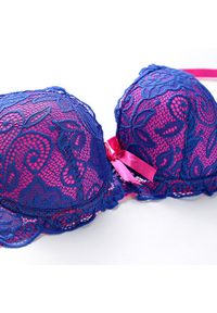 Intica - Biustonosz usztywniany z koronką i regulowanymi ramiączkami Amiyah. Kolor: różowy. Materiał: koronka. Wzór: koronka #5