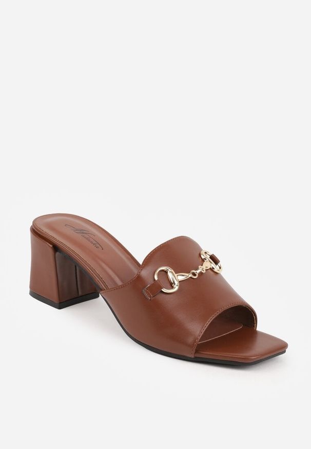 Renee - Brązowe Klapki na Słupku z Kwadratowym Noskiem i Elegancką Klamerką Genissa. Okazja: na co dzień. Kolor: brązowy. Materiał: len. Obcas: na słupku. Styl: elegancki. Wysokość obcasa: średni