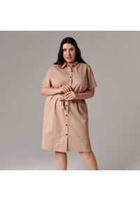 Sinsay - Sukienka koszulowa z paskiem - Beżowy. Kolor: beżowy. Typ sukienki: koszulowe #1