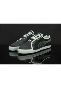 Buty do chodzenia damskie Puma Crete LO Plush Wns. Zapięcie: sznurówki. Kolor: czarny. Materiał: guma, syntetyk, materiał. Szerokość cholewki: normalna. Sport: turystyka piesza