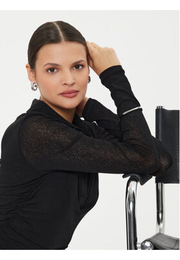Calvin Klein Kolczyki 35000237 Srebrny. Materiał: metalowe. Kolor: srebrny