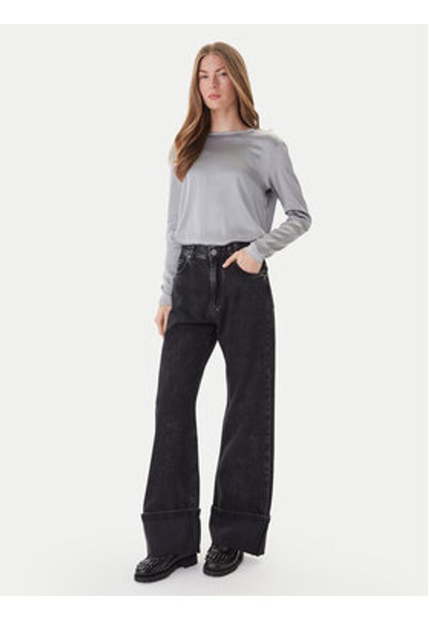 ViCOLO Bluzka TF0244 Szary Regular Fit. Kolor: szary. Materiał: wiskoza