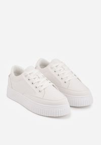 Born2be - Białe Sneakersy na Grubej Podeszwie z Tłoczeniem Larviona. Okazja: na co dzień. Kolor: biały. Materiał: jeans #6