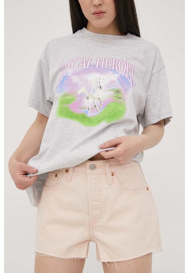 Levi's® - Levi's szorty jeansowe damskie kolor różowy gładkie high waist. Okazja: na spotkanie biznesowe, na co dzień. Stan: podwyższony. Kolor: różowy. Materiał: jeans. Wzór: gładki. Styl: casual, biznesowy