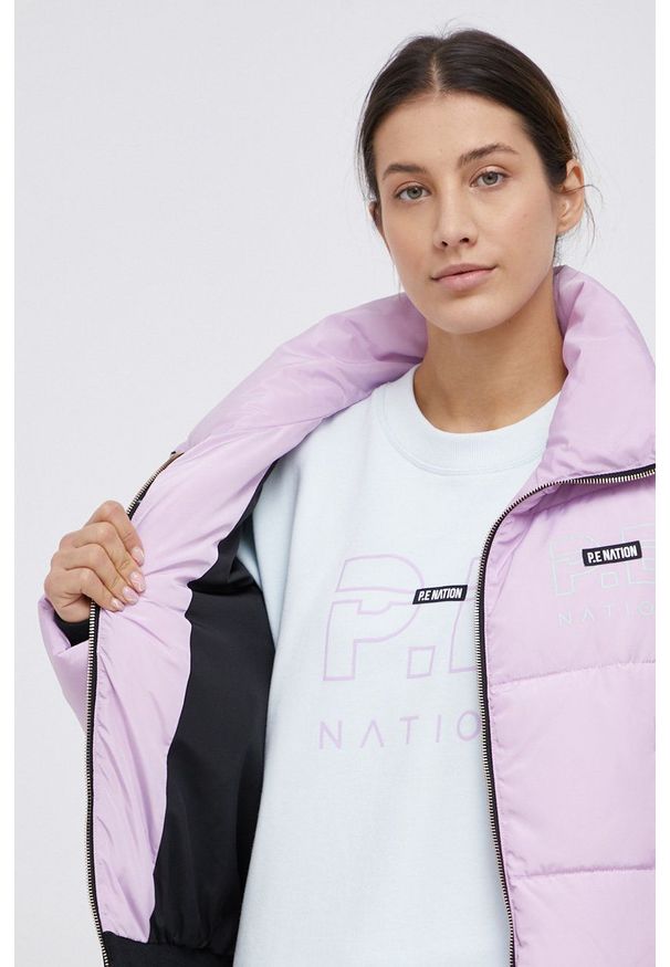 P.E Nation Kurtka damska kolor fioletowy zimowa. Okazja: na co dzień. Kolor: fioletowy. Materiał: materiał. Wzór: gładki. Sezon: zima. Styl: casual