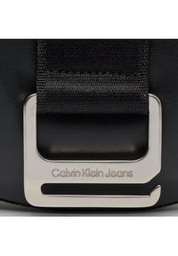 Calvin Klein Jeans Torebka Off Duty Crescent Bag22 K60K611476 Czarny. Kolor: czarny. Materiał: skórzane