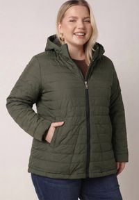 Born2be - Granatowo-Zielona Dwustronna Kurtka Przejściowa w Stylu Parki z Kapturem Tidala. Okazja: na co dzień. Typ kołnierza: kaptur. Kolekcja: plus size. Kolor: niebieski. Materiał: materiał, jeans, poliester. Wzór: aplikacja. Styl: klasyczny, casual #6