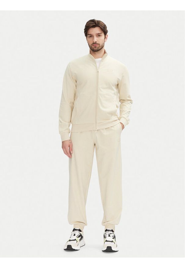 EA7 Emporio Armani Dres 7M000235 AF13512 U1079 Écru Regular Fit. Materiał: bawełna