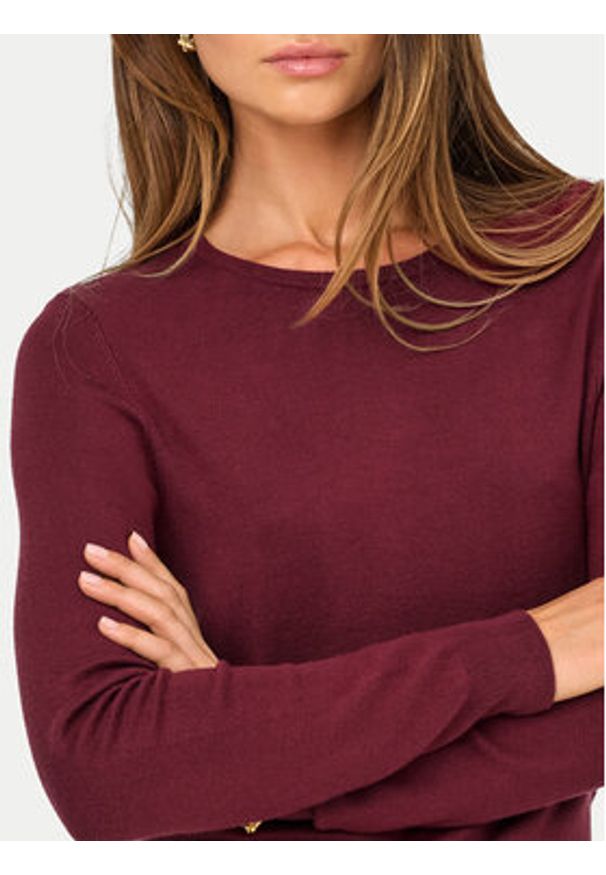 only - ONLY Sweter Venice 15333989 Bordowy Regular Fit. Kolor: czerwony. Materiał: wiskoza