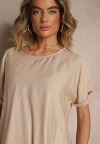 Renee - Beżowa Sukienka o Pudełkowym Kroju z Dłuższymi Bokami Redenise. Okazja: na co dzień. Kolor: beżowy. Materiał: jeans. Długość rękawa: krótki rękaw. Typ sukienki: oversize. Styl: casual #5